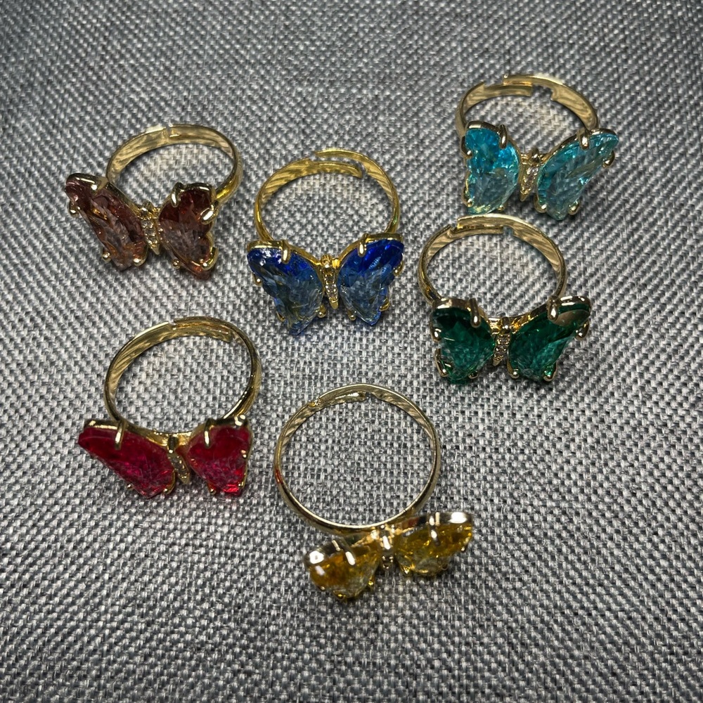 Butterfly ring 🦋 - Picture 3 of 3